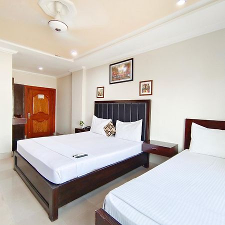 Hotel Crown Inn มุลตาน ภายนอก รูปภาพ