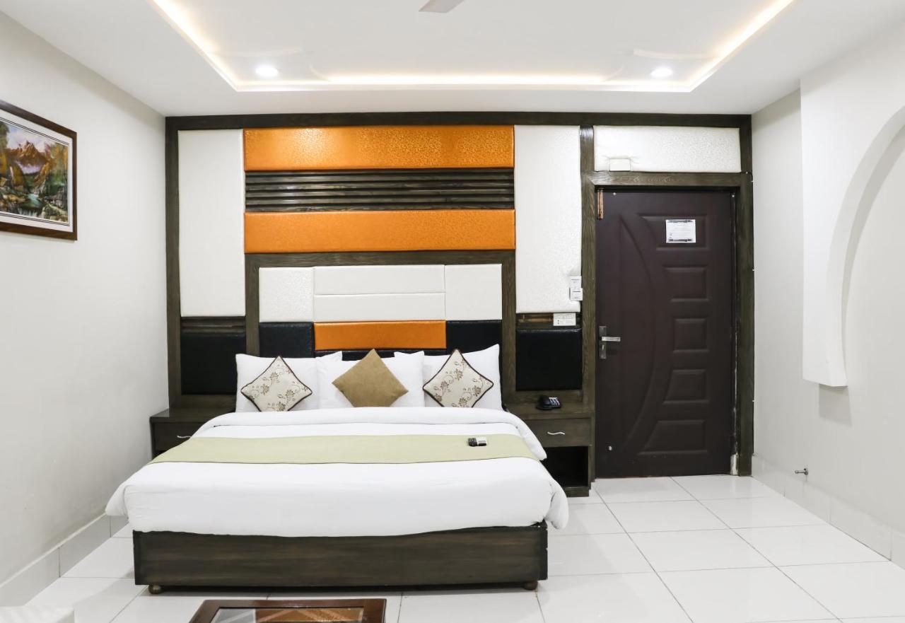 Hotel Crown Inn มุลตาน ภายนอก รูปภาพ