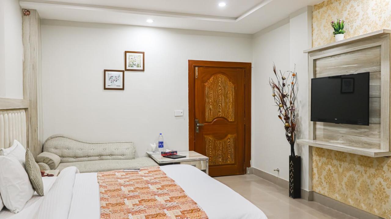 Hotel Crown Inn มุลตาน ภายนอก รูปภาพ