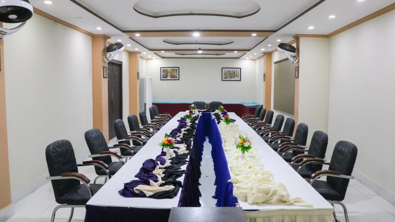 Hotel Crown Inn มุลตาน ภายนอก รูปภาพ