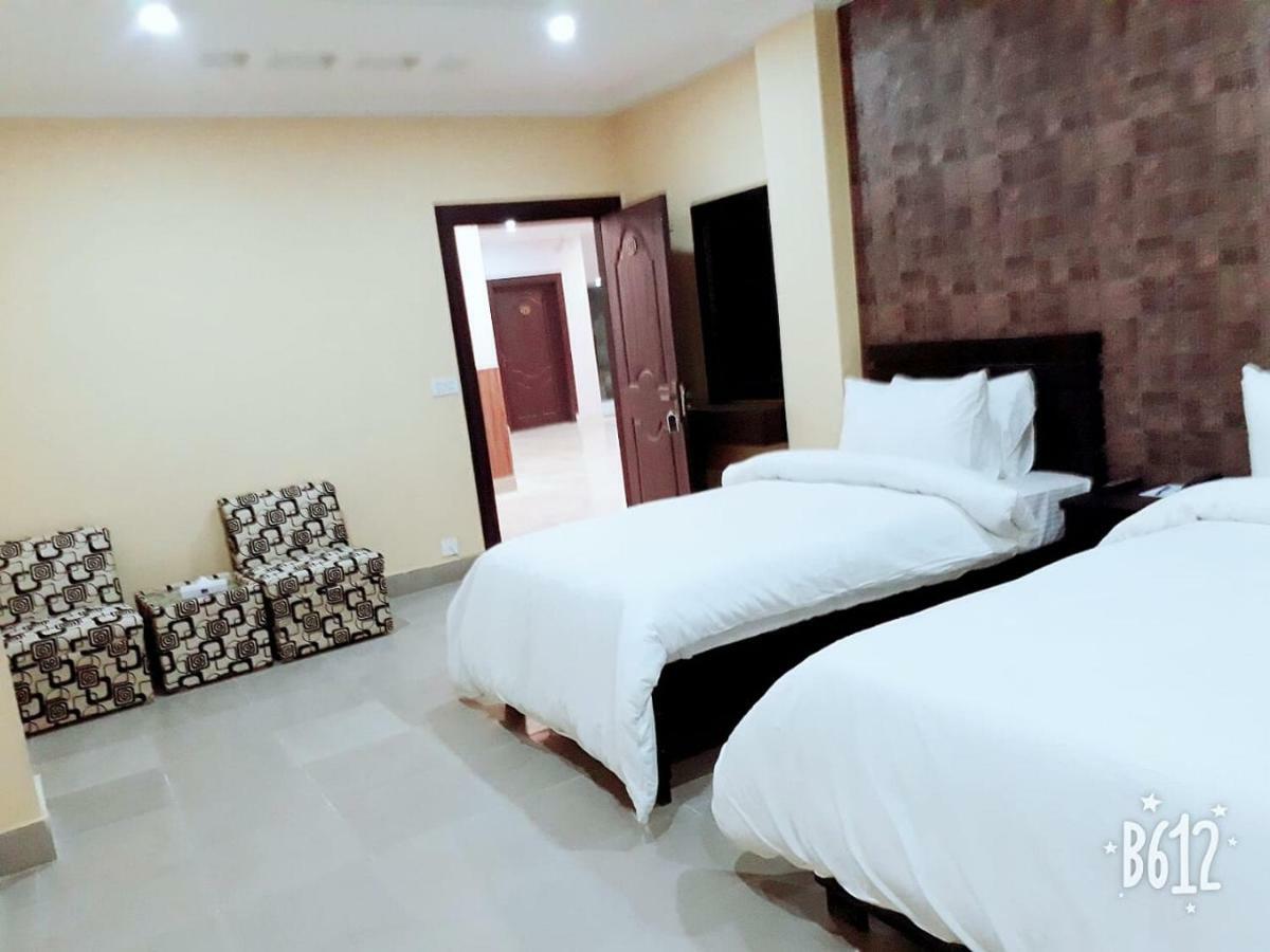 Hotel Crown Inn มุลตาน ภายนอก รูปภาพ