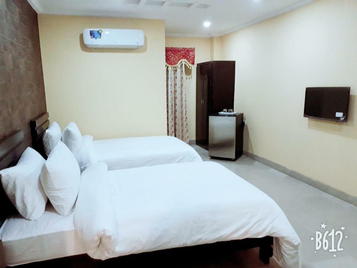 Hotel Crown Inn มุลตาน ภายนอก รูปภาพ