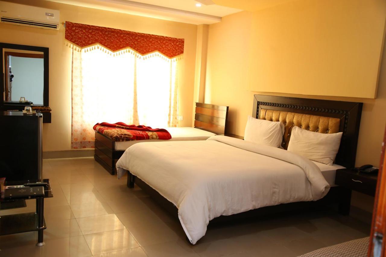 Hotel Crown Inn มุลตาน ภายนอก รูปภาพ